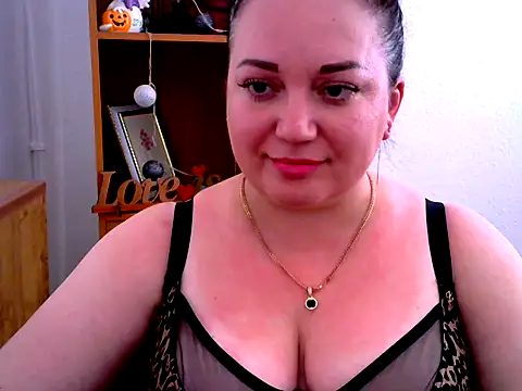 AmanaGi online show from 3, 11, 2025