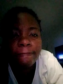 Snapshot of bigtitssxx chatting on 1, 10, 2025 bigtitssxx online show from 1, 10, 2025