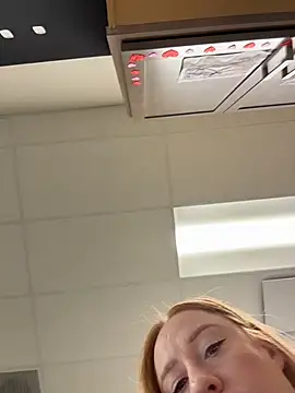 cinnatitties online show from 29, 10, 2025