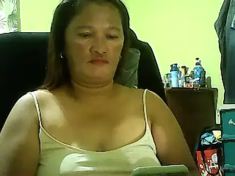 Snapshot of hott_scarlett chatting on 9, 2, 2025 hott scarlett online show from 9, 2, 2025