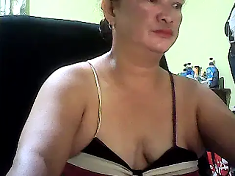 Snapshot of hott_scarlett chatting on 6, 3, 2025 hott scarlett online show from 6, 3, 2025