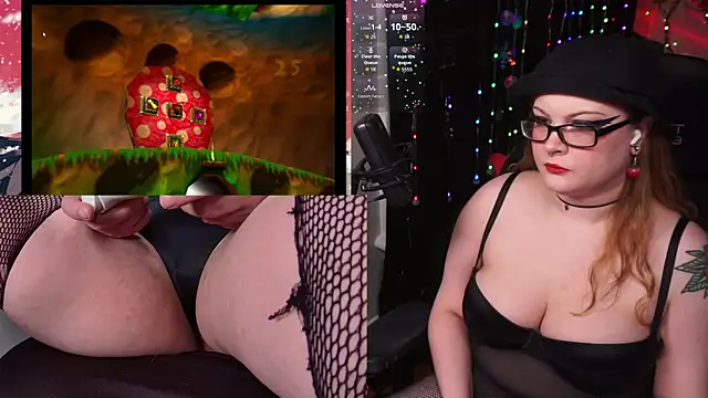 Snapshot of evamila chatting on 24, 11, 2025 evamila online show from 24, 11, 2025