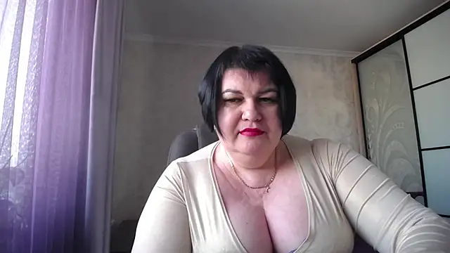 JuicyLady Di online show from 11, 2, 2025