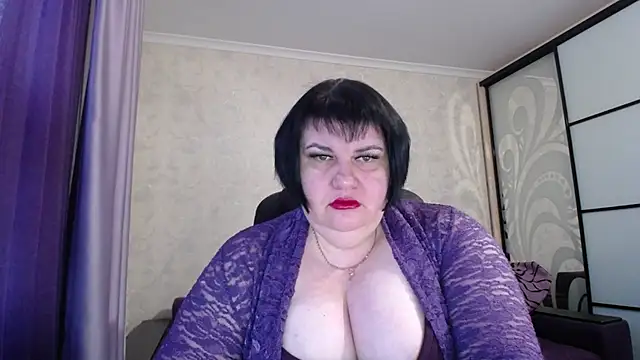 JuicyLady Di online show from 6, 1, 2026