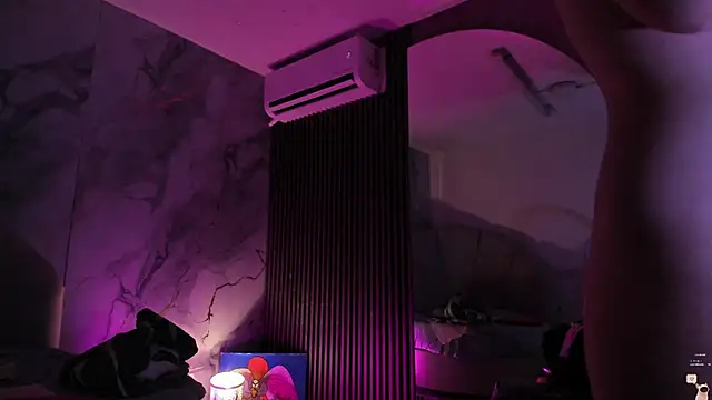 Katemoss70 online show from 11, 2, 2026