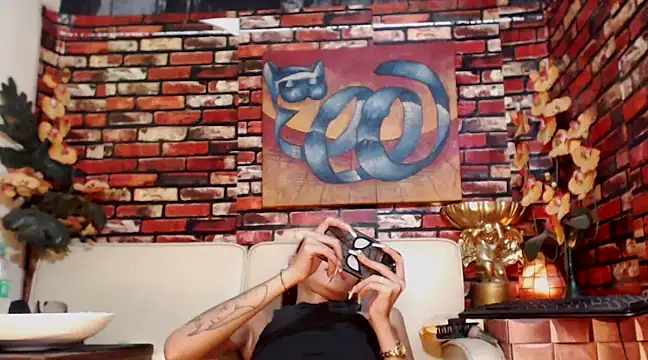 juicyCOCKeva online show from 15, 2, 2025