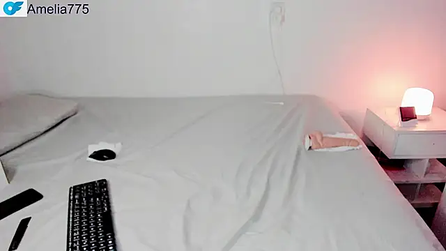 Snapshot of Amelia75 chatting on 18, 12, 2025 Amelia75 online show from 18, 12, 2025