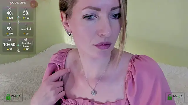 Queenymel online show from 8, 12, 2024