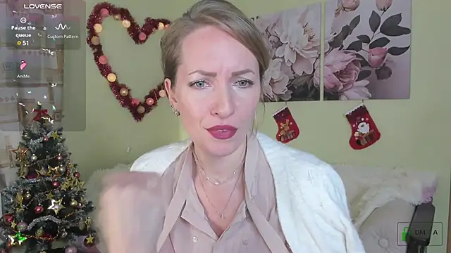 Queenymel online show from 17, 12, 2024