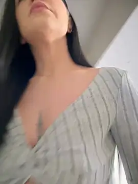 Snapshot of denise_k chatting on 12, 1, 2025 denise k online show from 12, 1, 2025