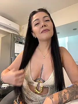 Snapshot of denise_k chatting on 21, 9, 2025 denise k online show from 21, 9, 2025