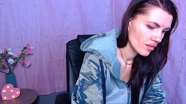 MilaLoona online show from 22, 2, 2026