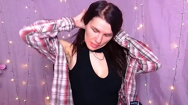 MilaLoona online show from 4, 3, 2026