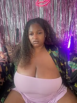 BigFineSelena online show from 27, 6, 2026