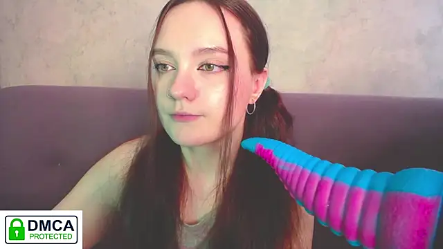 Alyssa   Scarlet online show from 17, 12, 2025