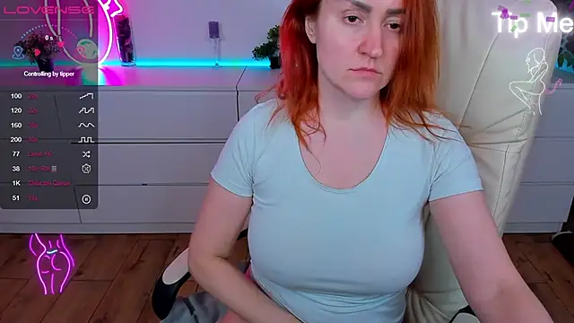 Kamilla Hot online show from 9, 3, 2025