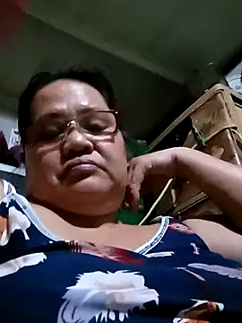 Snapshot of Chubbysweetmom chatting on 3, 10, 2025 Chubbysweetmom online show from 3, 10, 2025