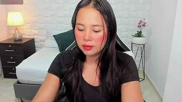 isabella florez online show from 7, 12, 2024