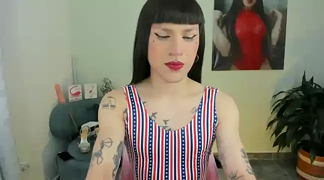 queenramoona-hot online show from 15, 1, 2025