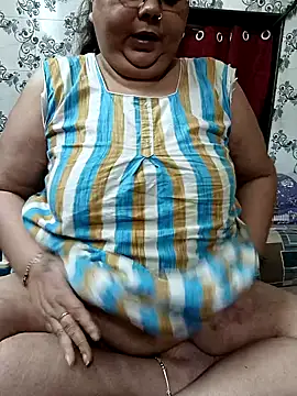 Hotchubby009 online show from 8, 3, 2025