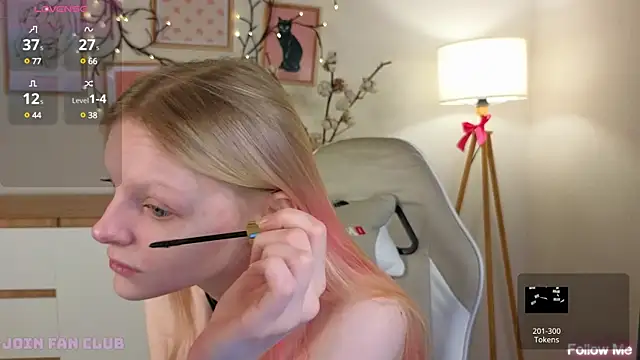 Snapshot of evangel1ne chatting on 16, 1, 2025 evangel1ne online show from 16, 1, 2025