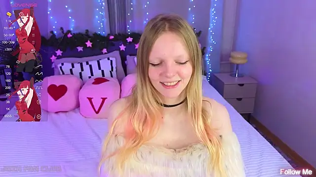 Snapshot of evangel1ne chatting on 15, 12, 2025 evangel1ne online show from 15, 12, 2025