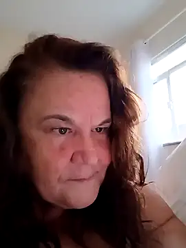 Yaya Mineira online show from 19, 1, 2025