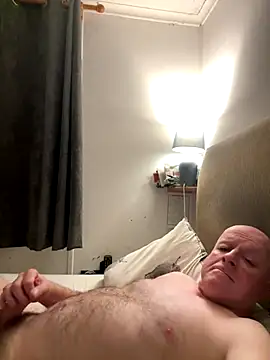 Snapshot of locallad88 chatting on 25, 10, 2025 locallad88 online show from 25, 10, 2025