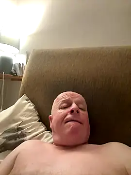 Snapshot of locallad88 chatting on 15, 11, 2025 locallad88 online show from 15, 11, 2025