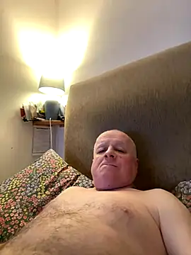 Snapshot of locallad88 chatting on 4, 12, 2025 locallad88 online show from 4, 12, 2025