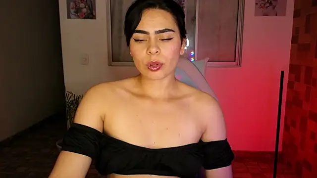 Snapshot of sexyladyy_ chatting on 6, 3, 2025 sexyladyy online show from 6, 3, 2025