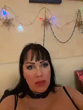 Lolaley2 online show from 7, 1, 2025