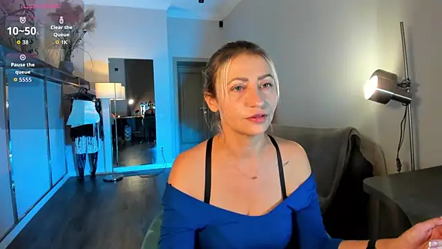 ZoeGrant online show from 23, 11, 2025