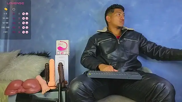 TomLover 12 online show from 5, 7, 2026