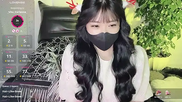 Mya Lee online show from 24, 12, 2024