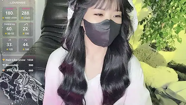 Mya Lee online show from 27, 12, 2024