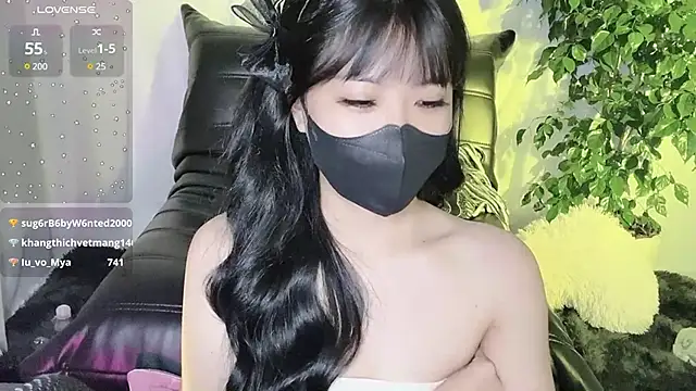 Mya Lee online show from 28, 12, 2024