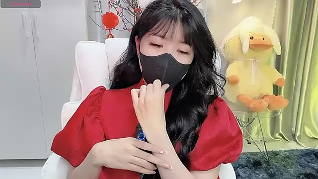 Mya Lee online show from 25, 1, 2025