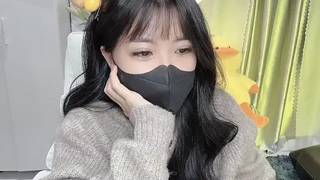 Mya Lee online show from 14, 2, 2025