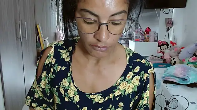 kateleyagrey online show from 18, 12, 2024