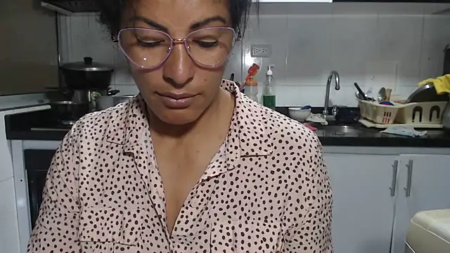 kateleyagrey online show from 6, 3, 2026