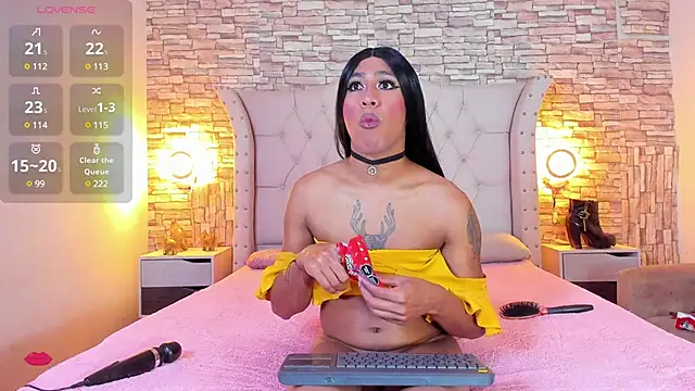 Lucia-sex online show from 3, 3, 2025