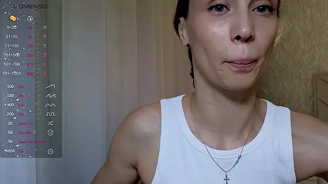 Snapshot of Alice_Wonders chatting on 24, 7, 2026 Alice Wonders online show from 24, 7, 2026