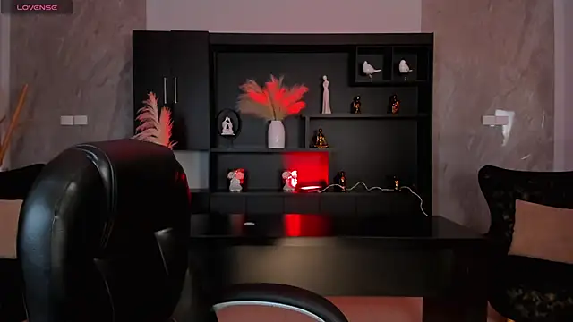 RoseFerrera online show from 2, 3, 2025