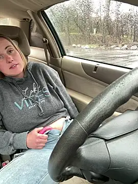 Snapshot of ClumsyLink chatting on 13, 2, 2025 ClumsyLink online show from 13, 2, 2025