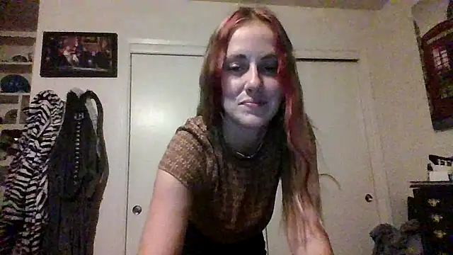 Snapshot of ClumsyLink chatting on 12, 9, 2025 ClumsyLink online show from 12, 9, 2025