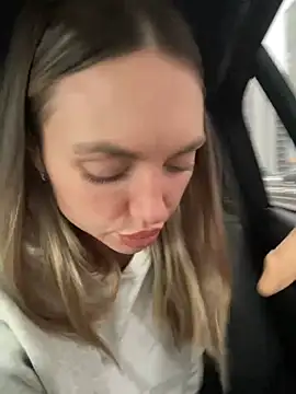 Snapshot of AngelinaMoore chatting on 28, 2, 2025 AngelinaMoore online show from 28, 2, 2025