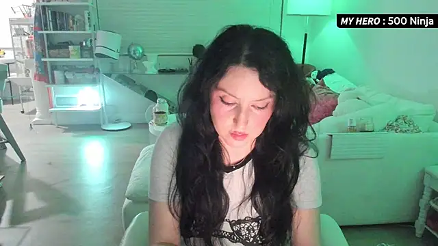 Snapshot of Vesaaa chatting on 15, 10, 2025 Vesaaa online show from 15, 10, 2025