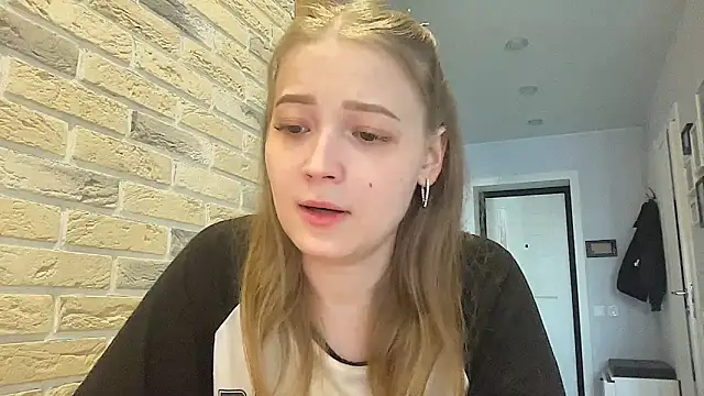 CharmingSarah online show from 17, 4, 2026