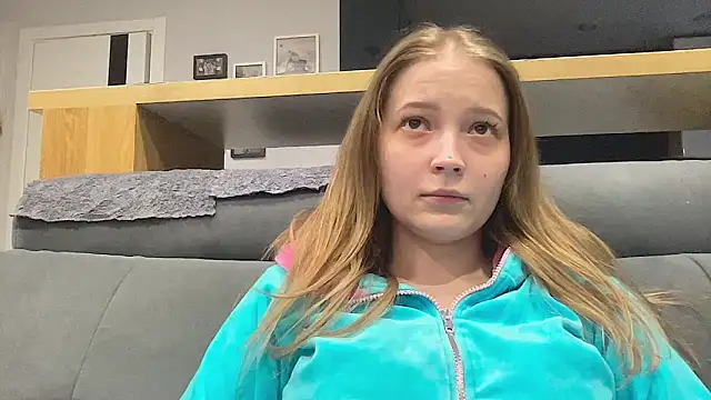 CharmingSarah online show from 25, 4, 2026